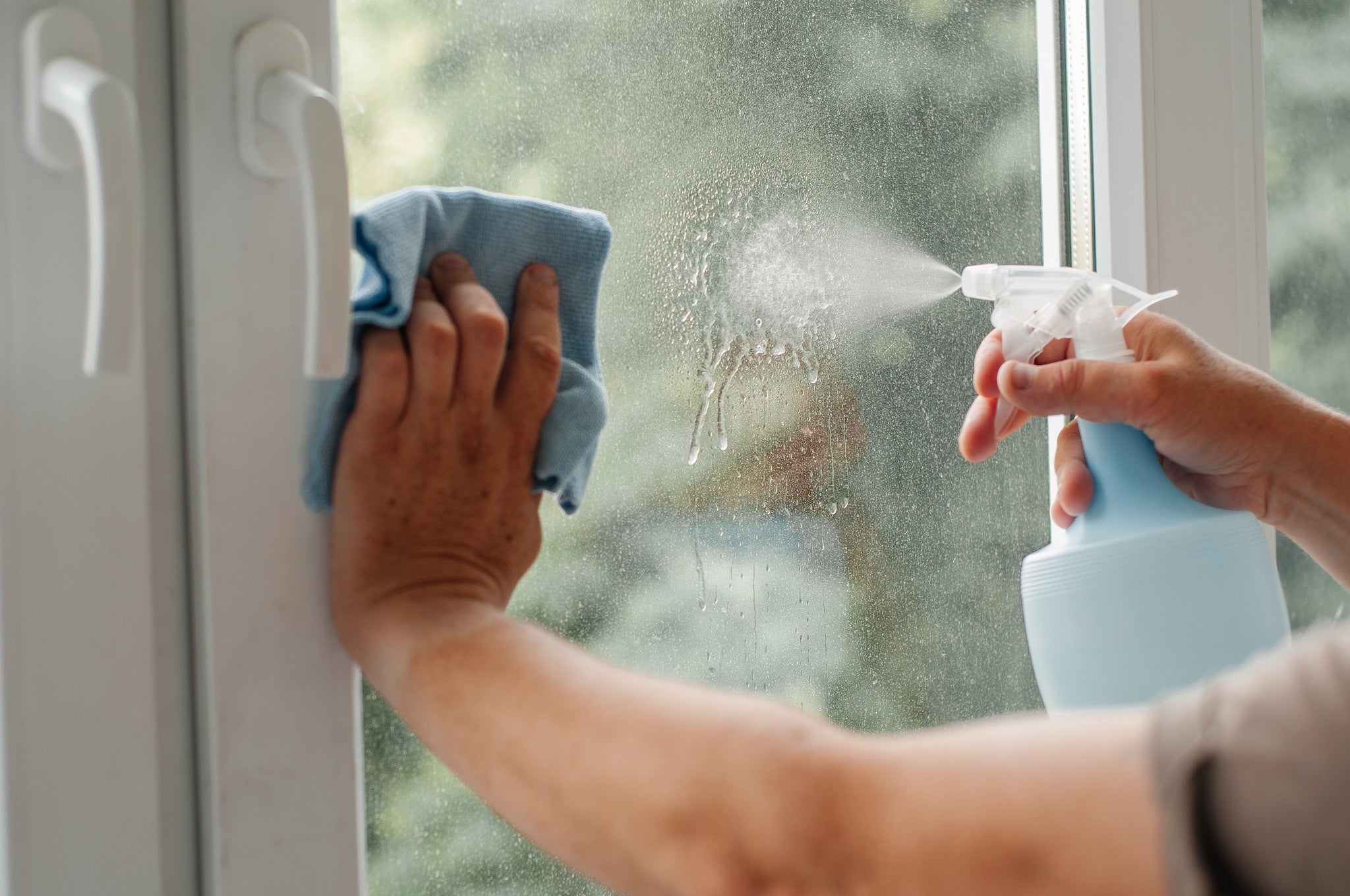 Fenster- und Glasreinigung - Haushaltsreinigung.at